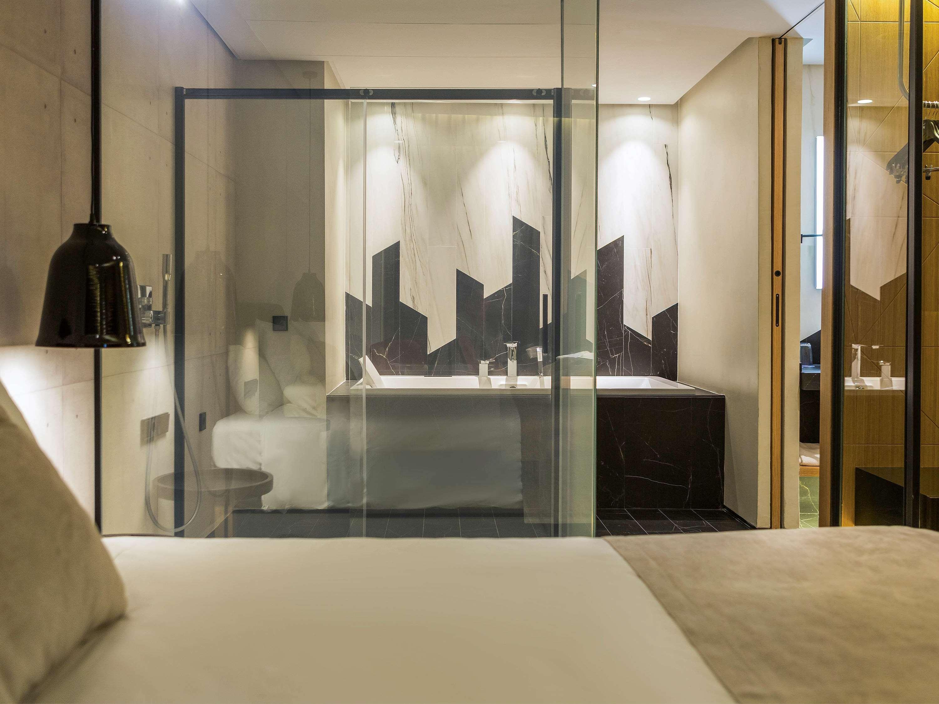 Hotel Novotel Sevilla Esterno foto