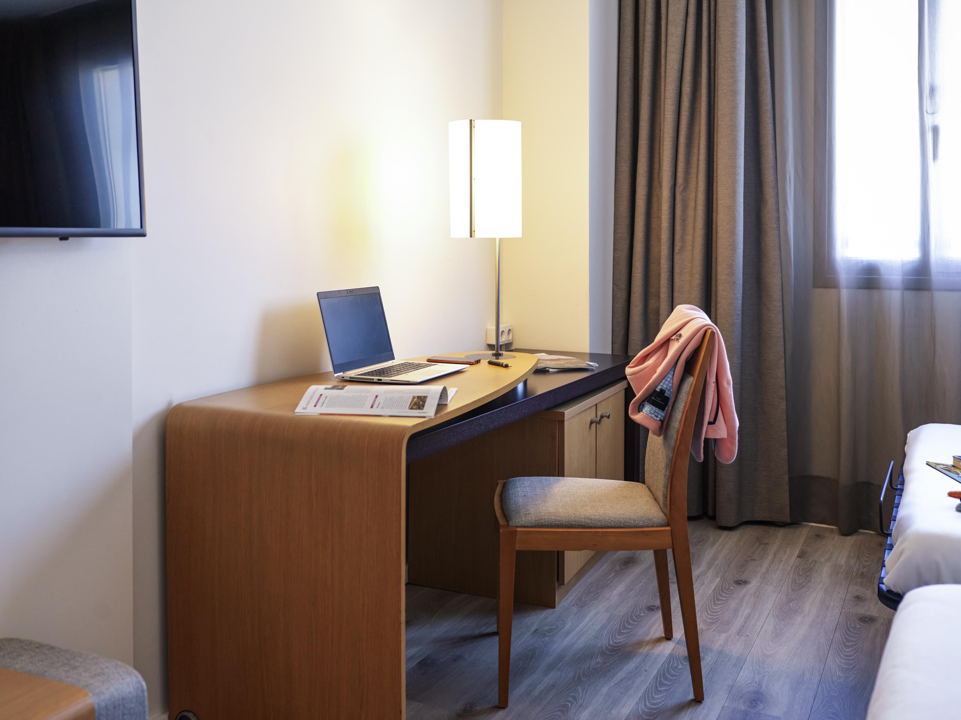 Hotel Novotel Sevilla Esterno foto
