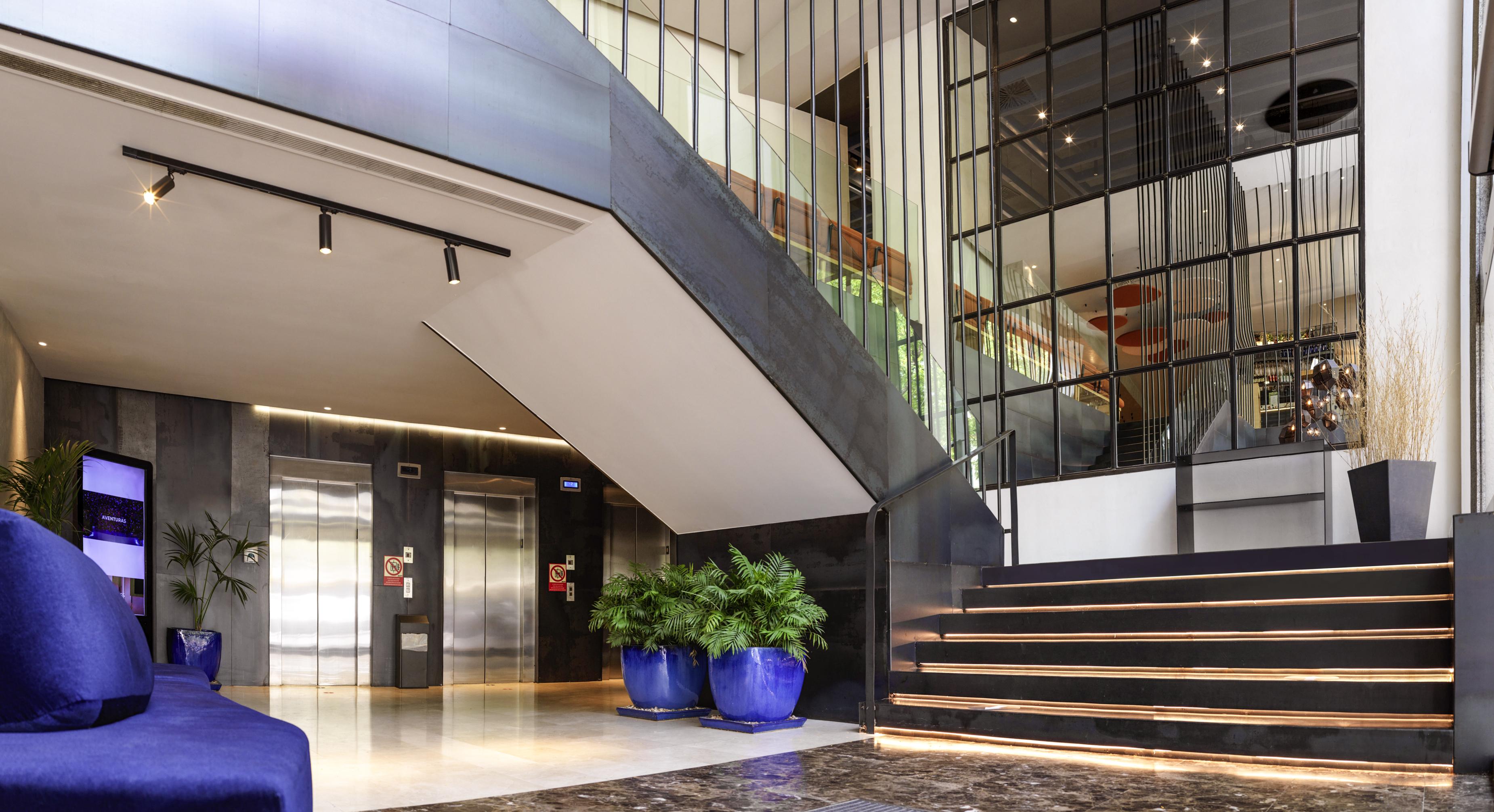 Hotel Novotel Sevilla Esterno foto