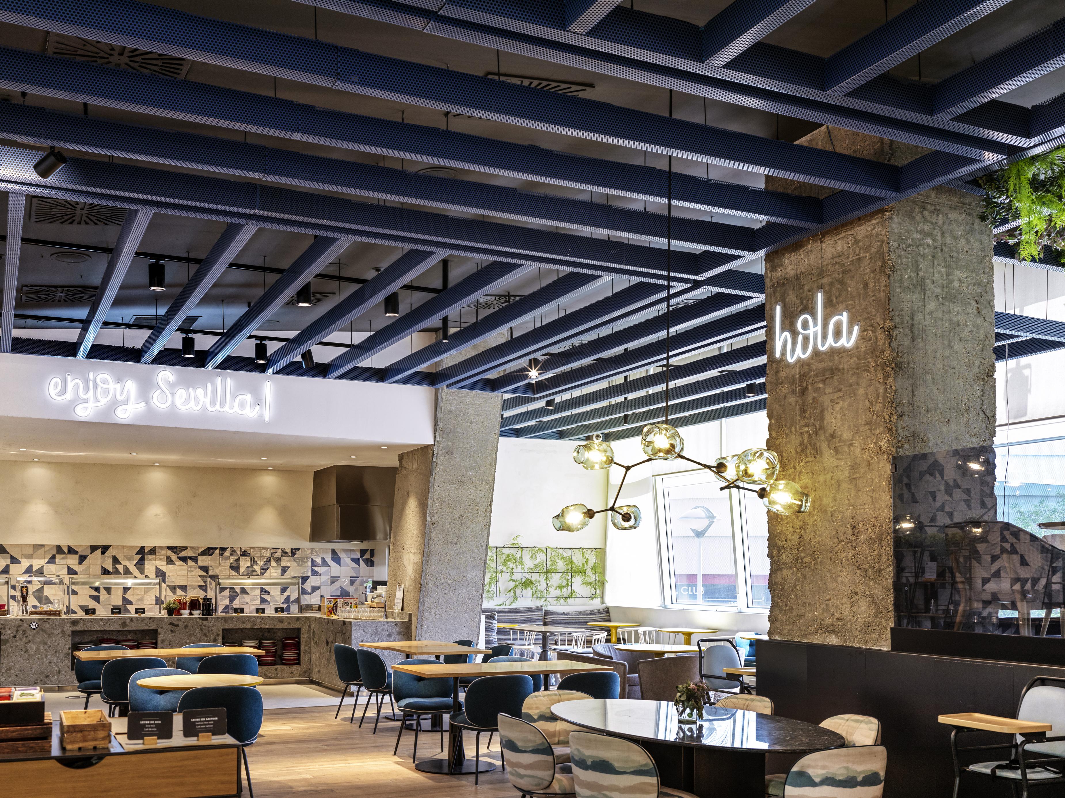 Hotel Novotel Sevilla Esterno foto